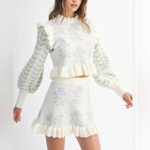 Chic Floral Knit Skirt Set - Cream
